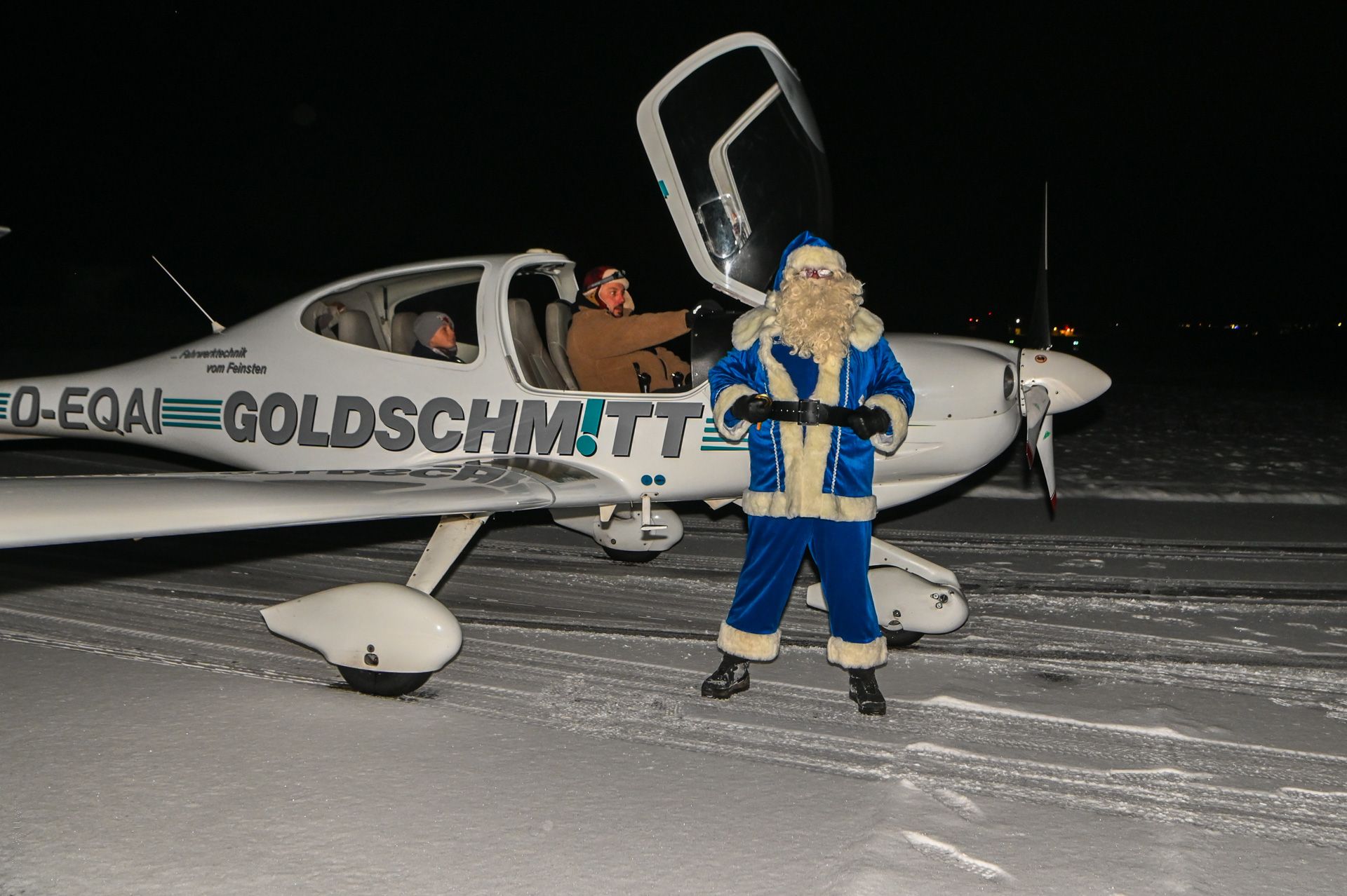 images/Bilder/News/2023_Weihnachtsfeier/D78_5742.jpg
